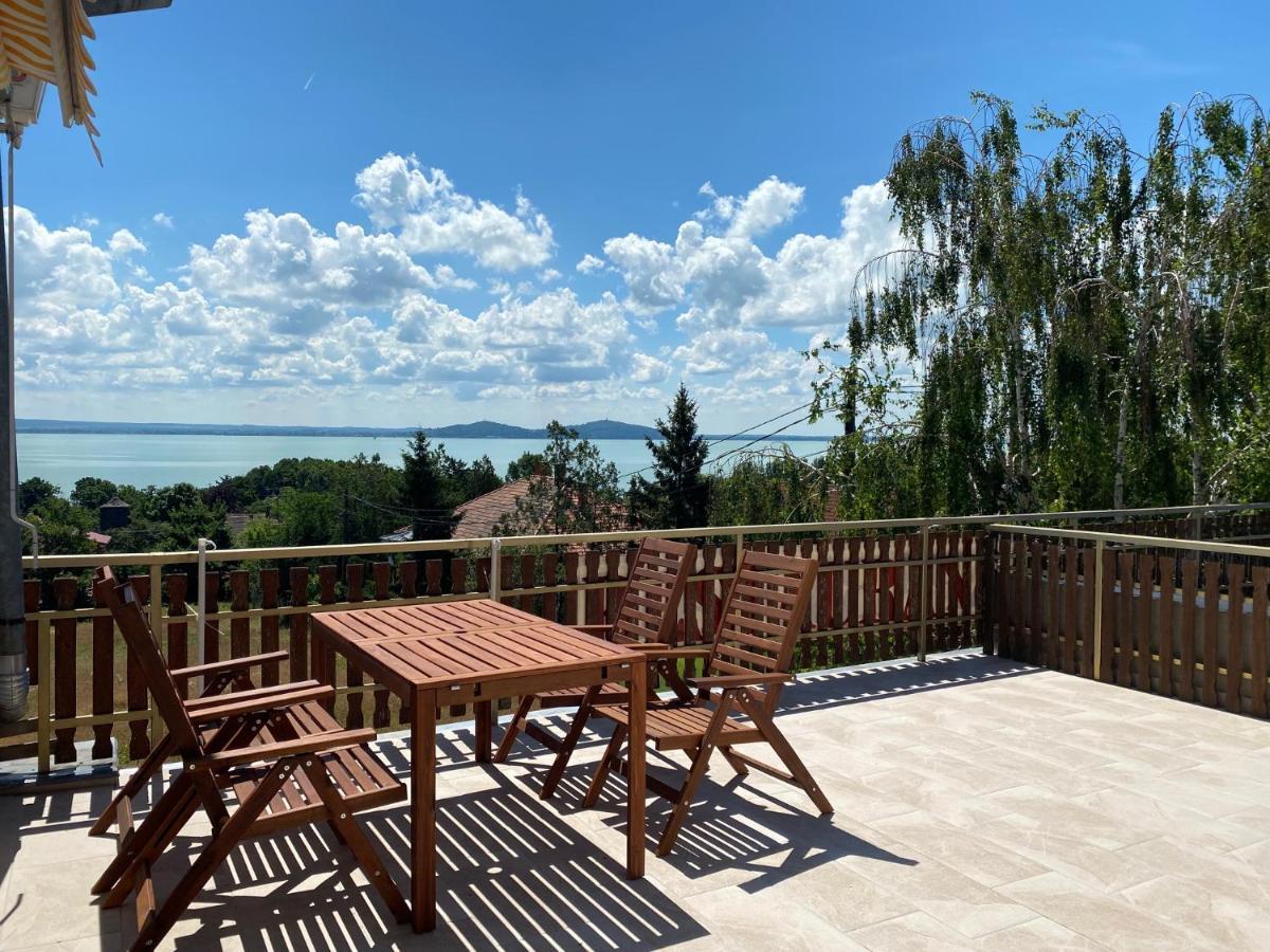Bacchus Apartman - Borbarlang, Badacsony Badacsonytomaj Esterno foto