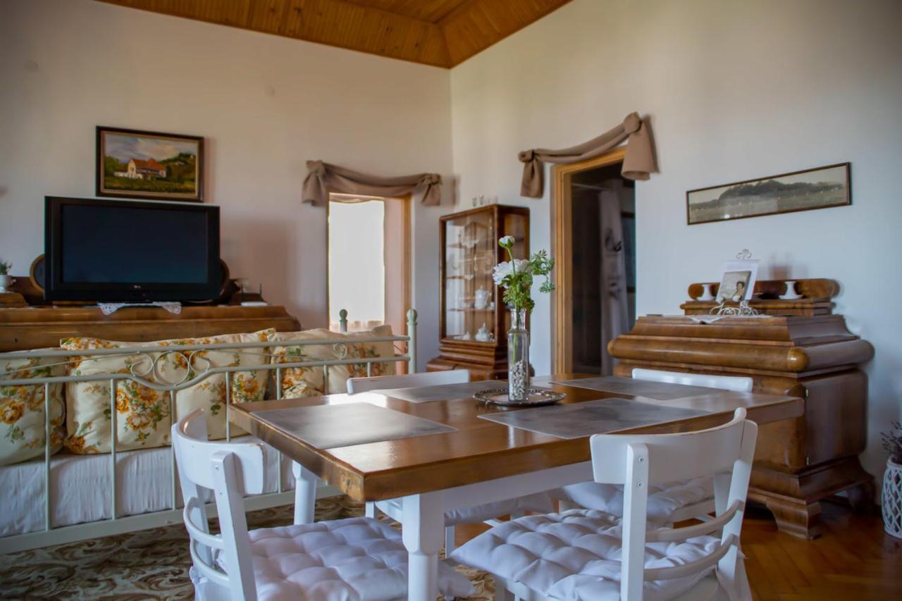 Bacchus Apartman - Borbarlang, Badacsony Badacsonytomaj Esterno foto