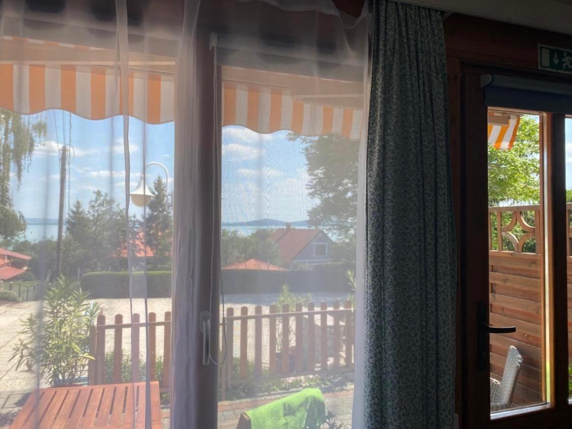 Bacchus Apartman - Borbarlang, Badacsony Badacsonytomaj Esterno foto