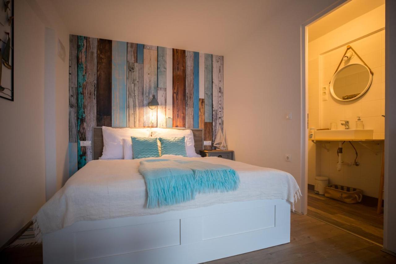 Bacchus Apartman - Borbarlang, Badacsony Badacsonytomaj Esterno foto